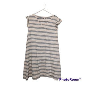 Ann Taylor LOFT cream and blue flutter sleeve dress size L